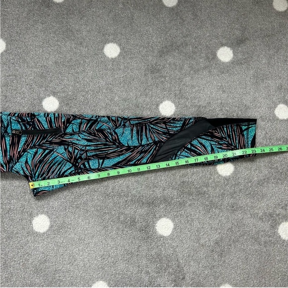 Lululemon Inspire Tight II - Picture 11 of 15